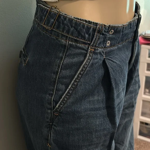 Pilcro The Pleated Baggy Jeans size 26P - Picture 11 of 13